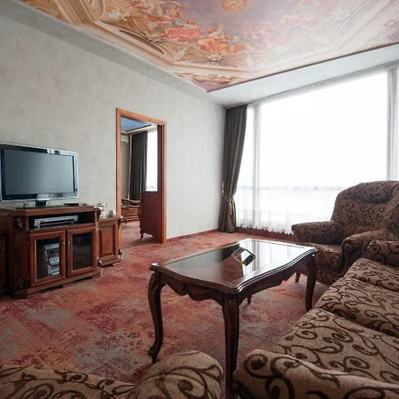 Hotell Mercury 4*