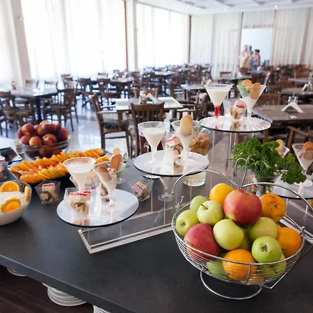 Hotell Mercury 4*
